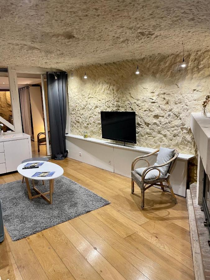 Troglodyte Du Petit Coteau Apartment Vouvray Exterior photo